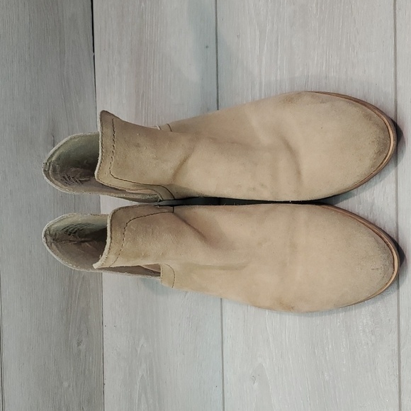 Coconuts By Matisse Women Pronto Leather Cut Out Side Hobo Heel boots shoes 9.5M - Picture 4 of 12